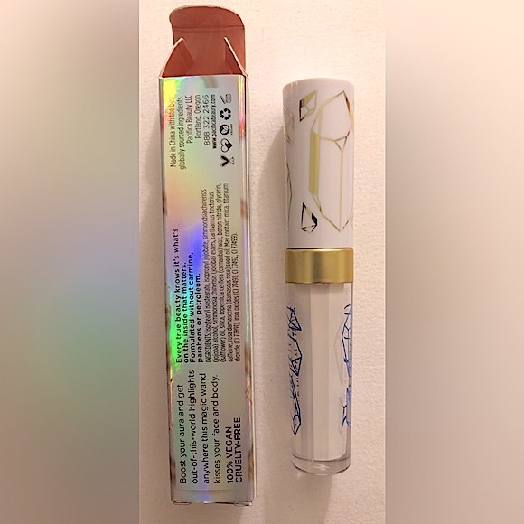 Pacifica Rainbow Crystals Liquid Mineral Strobe Highlighter.Glow, Shine, Contour - Picture 3 of 5